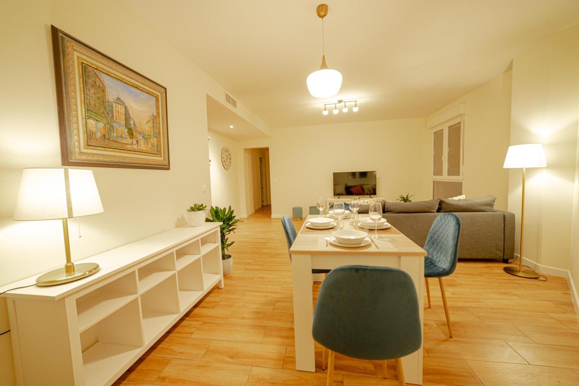 Avenida De America -chamartin- 0a93 Apartamento